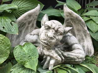 De XL Denker- Gargoyle- decoratie voor de muur - Stone Monster- middeleeuwse figuren tuin.